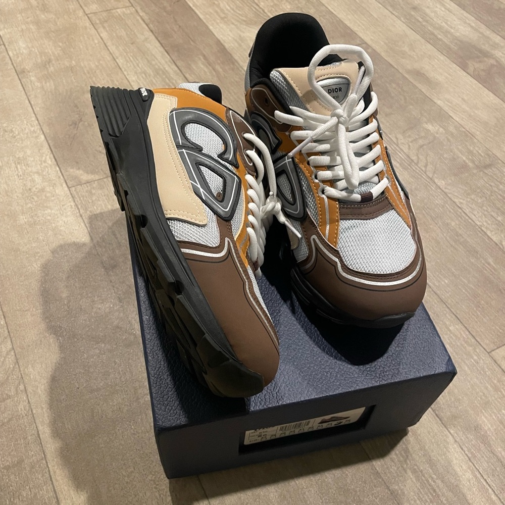 Dior B30